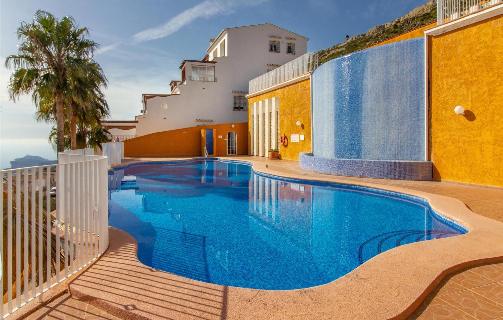 Nice Apartment In Cumbre Del Sol With Wifi Exterior foto